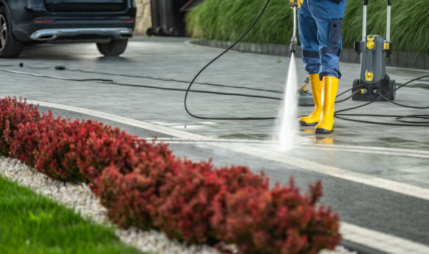 Best Pool Deck Cleaning  in Springtown, TX